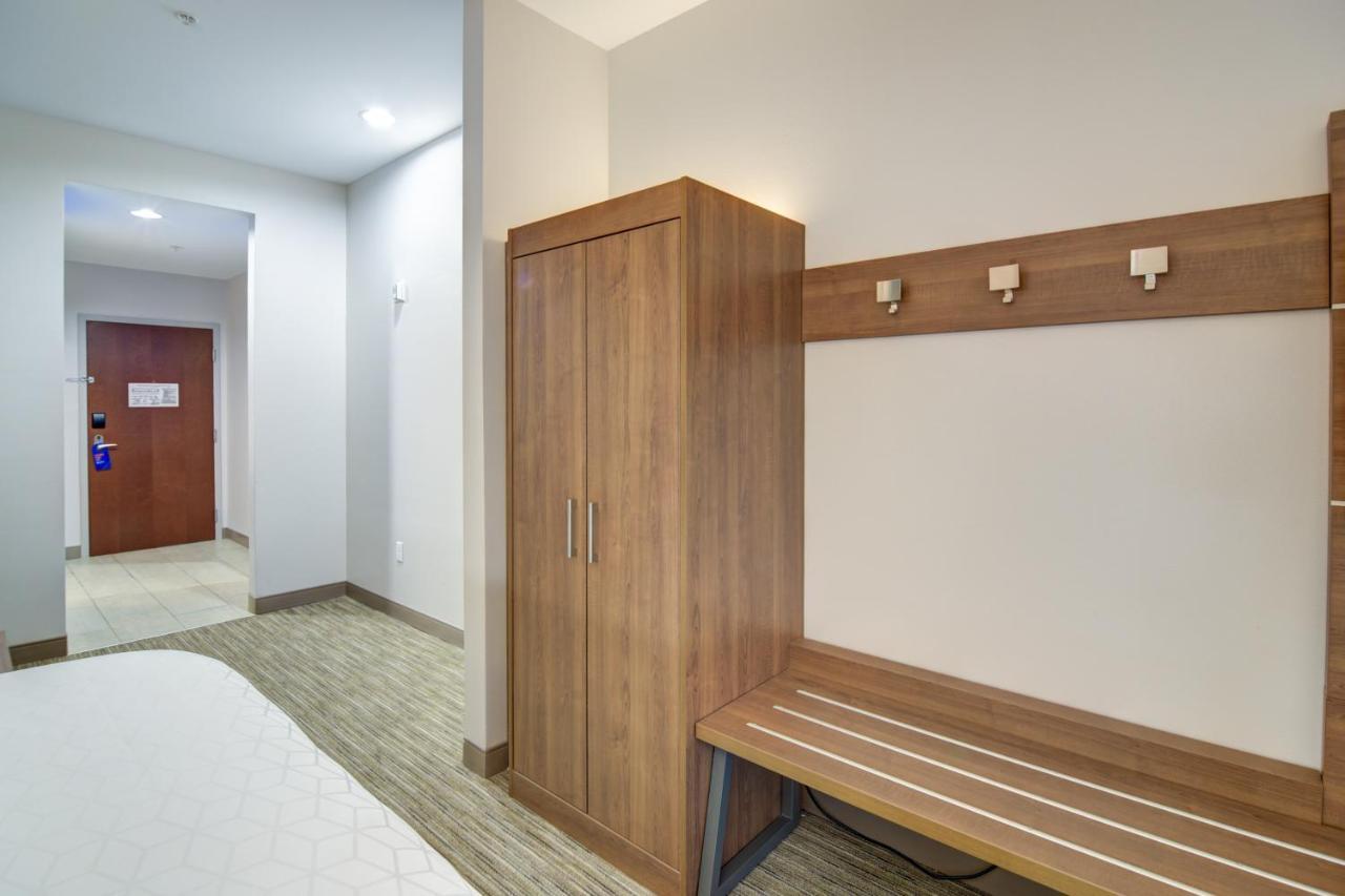 Holiday Inn Express Hotel & Suites Foley By Ihg Exterior foto
